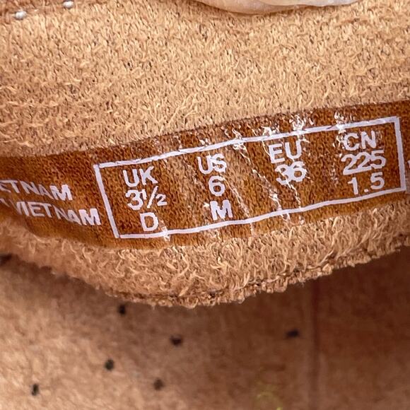 Clarks Women’s Cecily Slide Strappy Sandals Cream Leather, Sz. 6M Adjustable - Picture 10 of 14